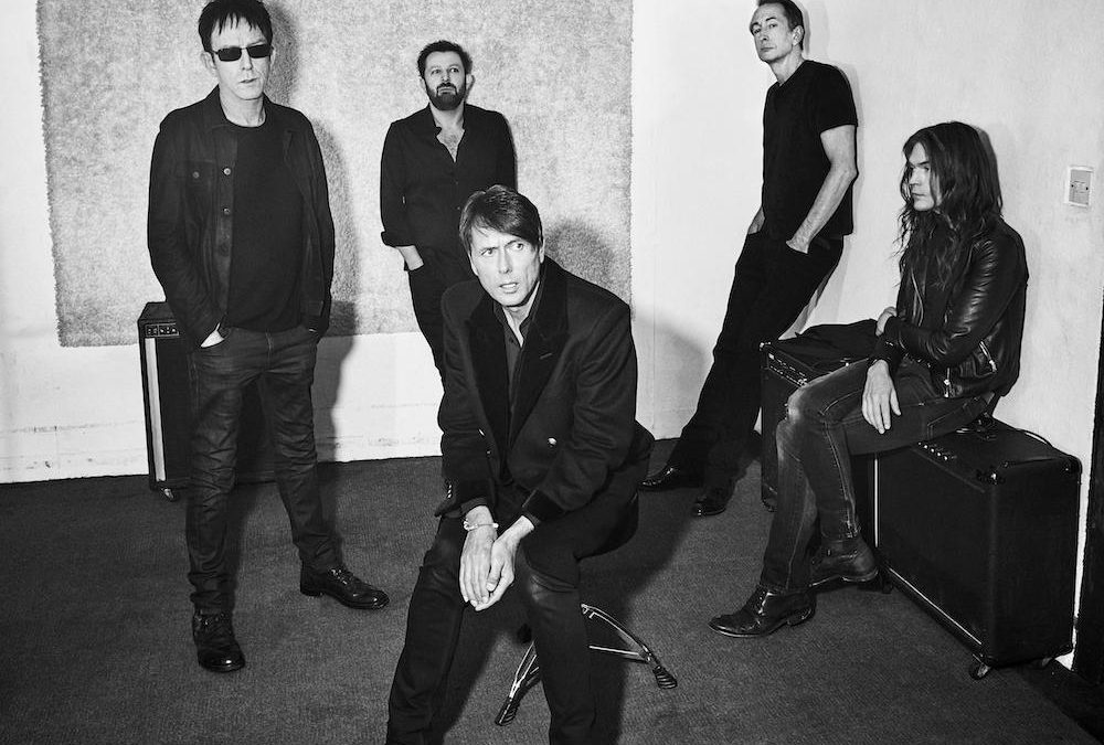 SUEDE LANZÓ SU ESPERADO NUEVO SINGLE “SHE STILL LEADS ME ON”